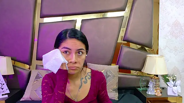 NicoleEsposito online show from 02.17.26