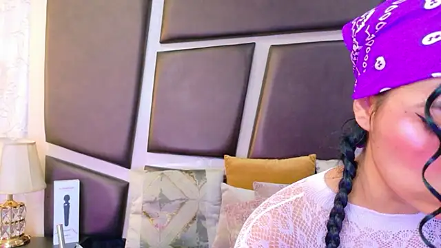 Snapshot of NicoleEsposito chatting on 07.28.26 NicoleEsposito online show from 07.28.26