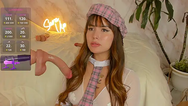 Saravipper1 online show from 12.08.24