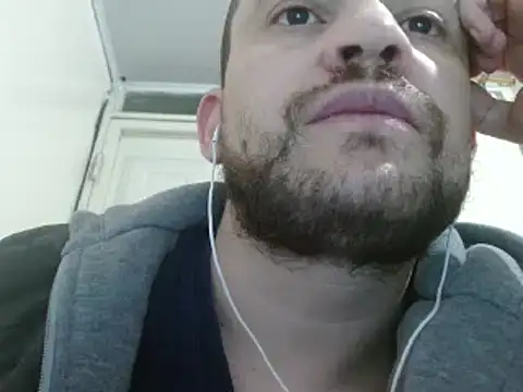 camiloking1720 online show from 12.12.24