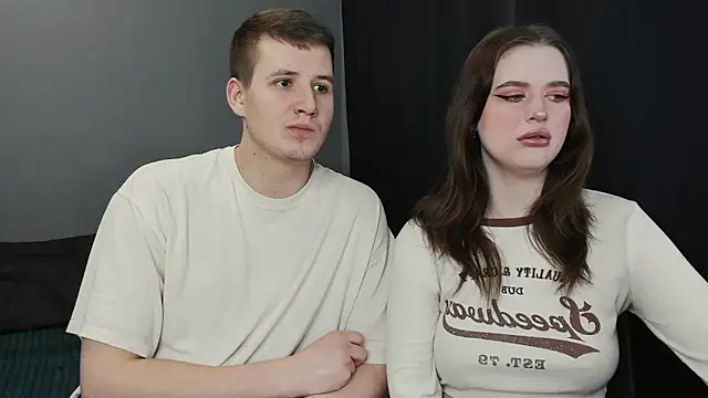 Snapshot of Pinku_kitsune chatting on 02.26.25 Pinku kitsune online show from 02.26.25