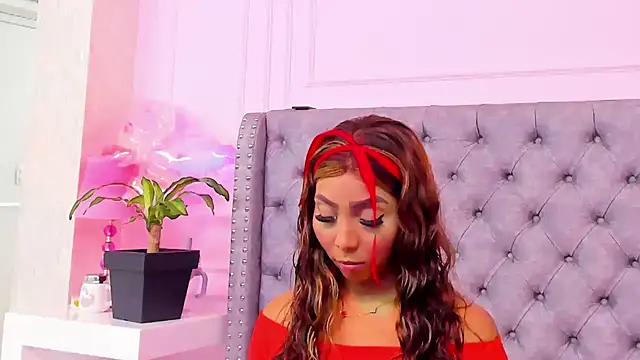 Snapshot of HaileeRoberts chatting on 03.15.26 HaileeRoberts online show from 03.15.26