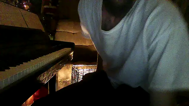 Snapshot of luke_thighwalker2469 chatting on 11.11.25 luke thighwalker2469 online show from 11.11.25