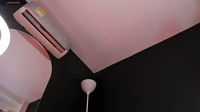 Snapshot of ALICEPOIXXXON chatting on 01.23.25 ALICEPOIXXXON online show from 01.23.25