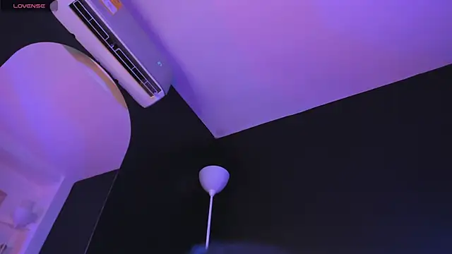 Snapshot of ALICEPOIXXXON chatting on 02.09.25 ALICEPOIXXXON online show from 02.09.25