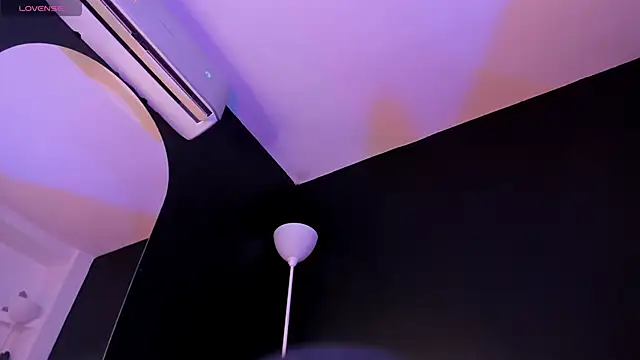 Snapshot of ALICEPOIXXXON chatting on 02.11.25 ALICEPOIXXXON online show from 02.11.25