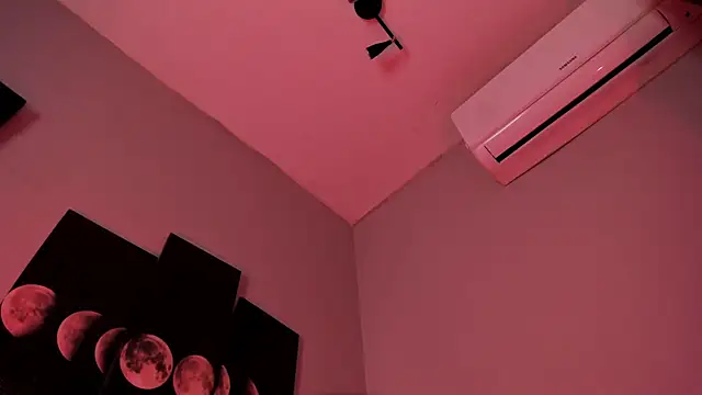 Snapshot of ALICEPOIXXXON chatting on 09.10.25 ALICEPOIXXXON online show from 09.10.25