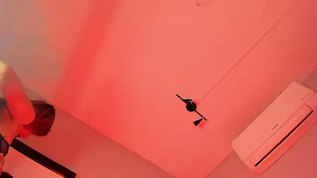 Snapshot of ALICEPOIXXXON chatting on 09.15.25 ALICEPOIXXXON online show from 09.15.25