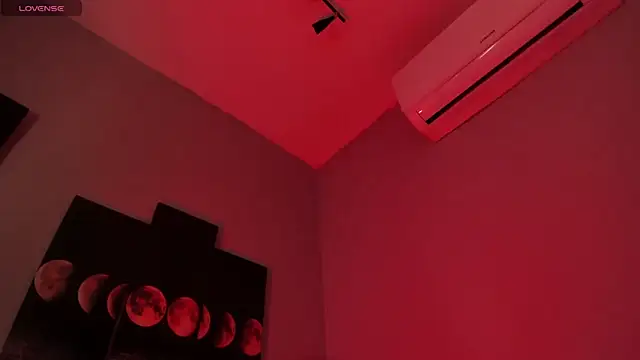 Snapshot of ALICEPOIXXXON chatting on 09.18.25 ALICEPOIXXXON online show from 09.18.25