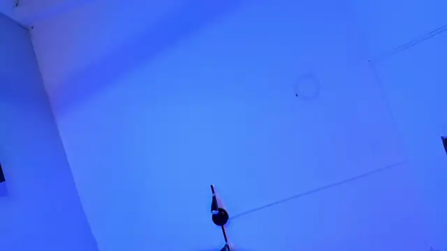 Snapshot of ALICEPOIXXXON chatting on 10.11.25 ALICEPOIXXXON online show from 10.11.25