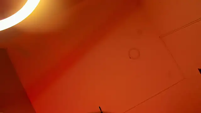 Snapshot of ALICEPOIXXXON chatting on 10.15.25 ALICEPOIXXXON online show from 10.15.25