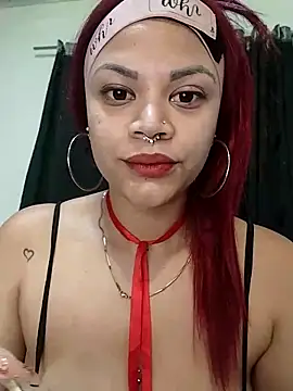 Snapshot of IamAlana_ chatting on 03.08.25 IamAlana online show from 03.08.25