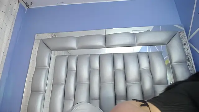 Snapshot of angelina_ny chatting on 01.17.25 angelina ny online show from 01.17.25