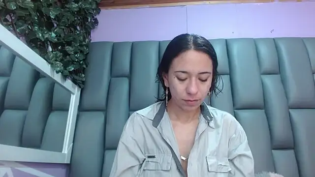 Snapshot of angelina_ny chatting on 09.30.25 angelina ny online show from 09.30.25