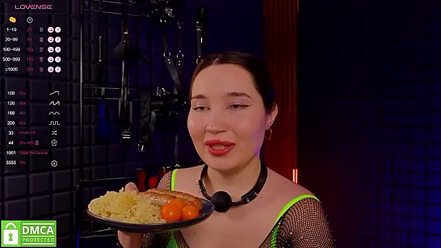 domDani subMay online show from 12.08.24