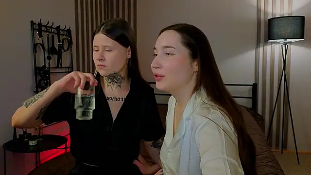 domDani subMay online show from 03.15.25