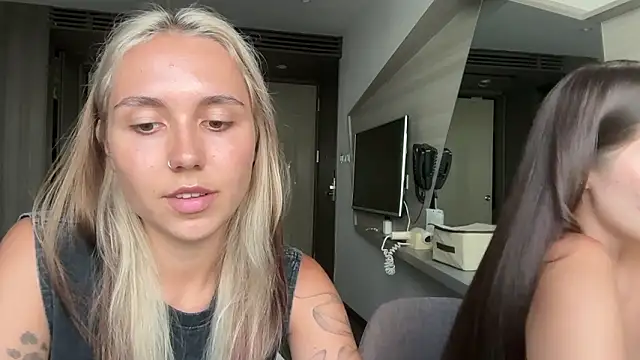 domDani subMay online show from 03.08.26