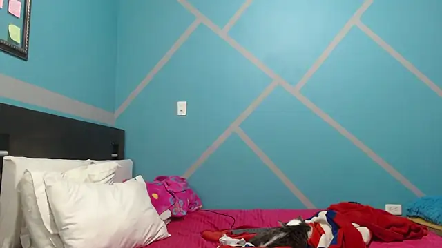 Snapshot of Nanna_and_Balder chatting on 09.26.25 Nanna and Balder online show from 09.26.25