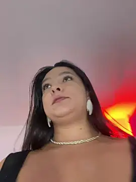 Snapshot of cristina1800 chatting on 07.21.26 cristina1800 online show from 07.21.26