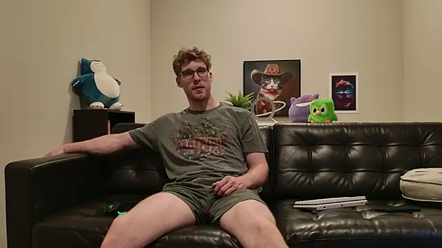 Snapshot of BlueEyedTallGuy94 chatting on 09.18.25 BlueEyedTallGuy94 online show from 09.18.25