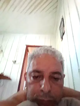 Snapshot of gordonunes chatting on 01.14.26 gordonunes online show from 01.14.26