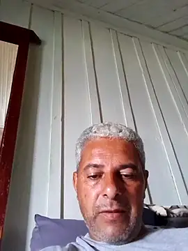 Snapshot of gordonunes chatting on 02.08.26 gordonunes online show from 02.08.26