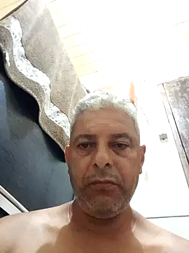 Snapshot of gordonunes chatting on 02.20.26 gordonunes online show from 02.20.26