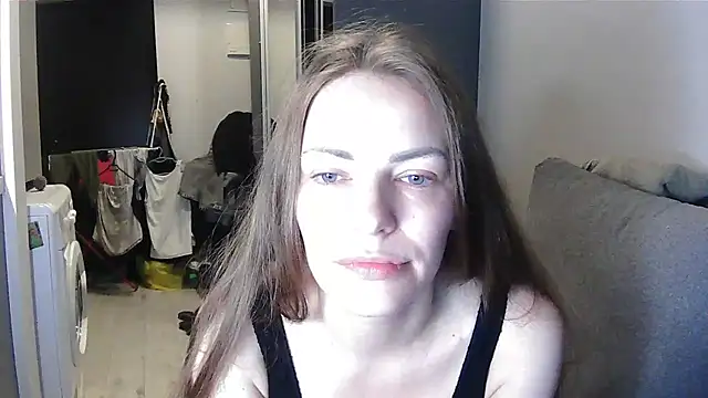AnnaDiamond1 online show from 07.26.26