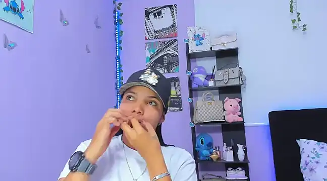 sara mendez2 online show from 02.26.25