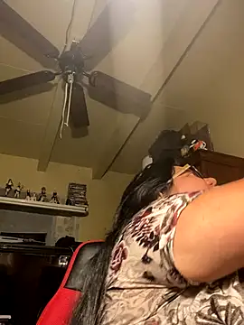 Snapshot of PhatBabie24_ chatting on 11.23.25 PhatBabie24 online show from 11.23.25