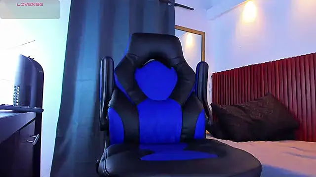 max borman1 online show from 10.08.25