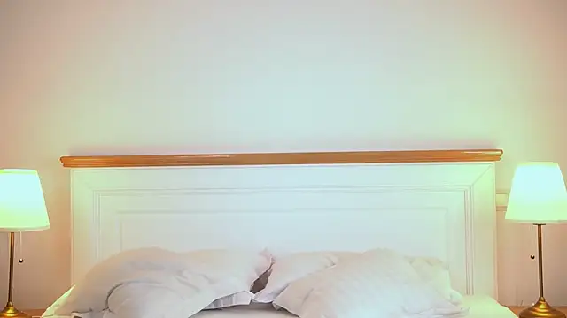 AdelineKing online show from 07.04.26
