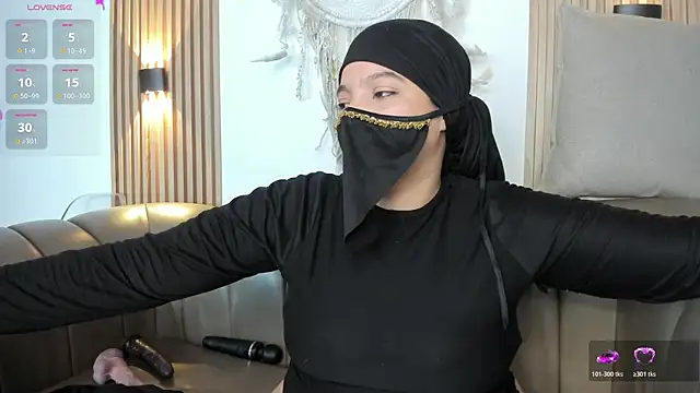 Snapshot of malak_nanyy chatting on 05.31.26 malak nanyy online show from 05.31.26