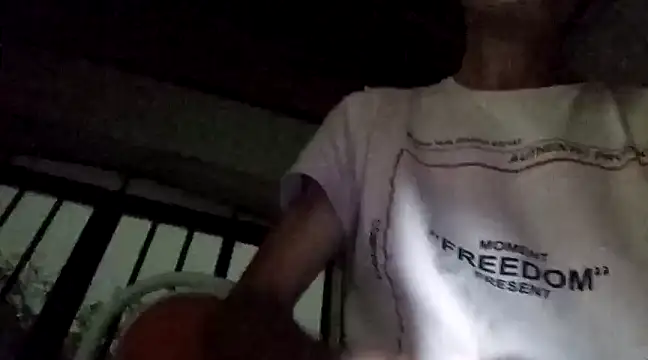 Snapshot of nevessartori chatting on 02.01.25 nevessartori online show from 02.01.25