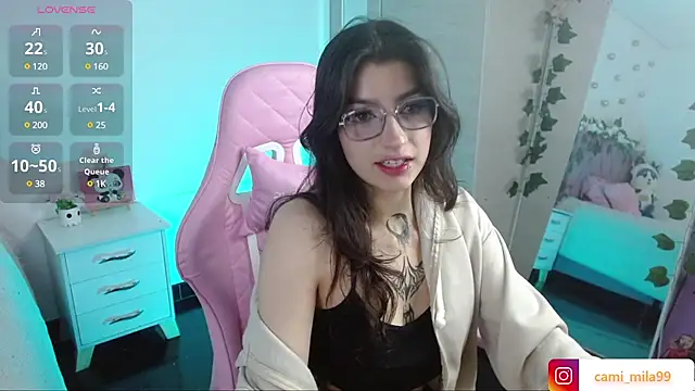 Snapshot of cami_mila9 chatting on 01.08.25 cami mila9 online show from 01.08.25