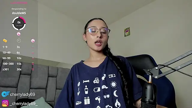 Snapshot of ladyAn_ chatting on 12.25.24 ladyAn  online show from 12.25.24