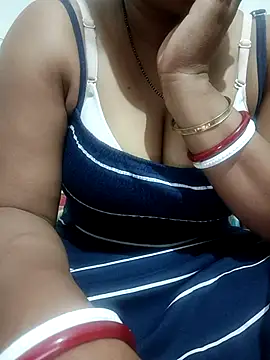 Snapshot of riya_kumari0 chatting on 03.06.25 riya kumari0 online show from 03.06.25