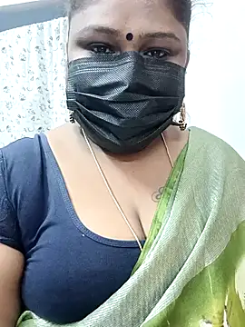 Snapshot of simran21 chatting on 01.08.25 simran21 online show from 01.08.25