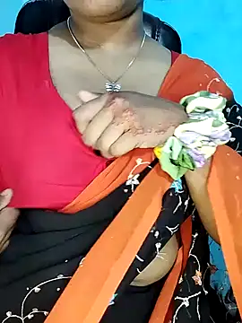 Snapshot of Sadika- chatting on 01.05.25 Sadika- online show from 01.05.25