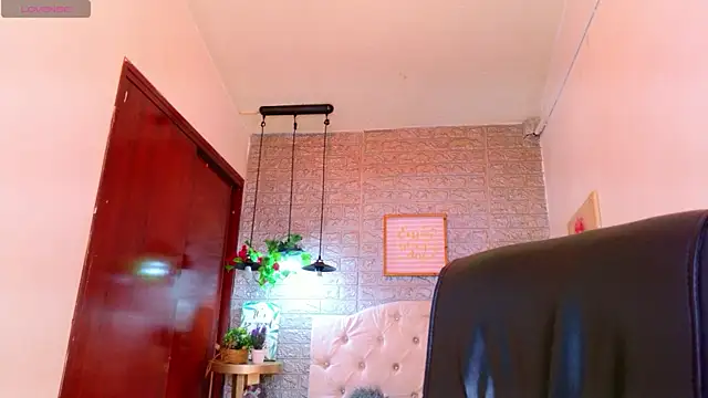 Snapshot of meghan_nill chatting on 01.16.26 meghan nill online show from 01.16.26