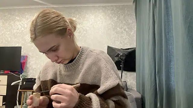 AnneBall online show from 01.10.25