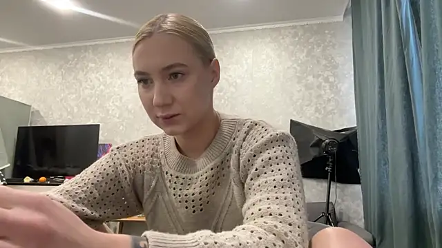 AnneBall online show from 01.15.25