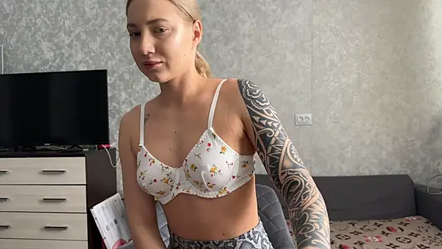 AnneBall online show from 03.03.25