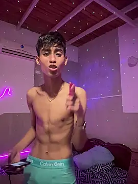 Mauuu18 online show from 10.16.25