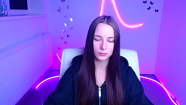 Eva Janee online show from 12.19.25