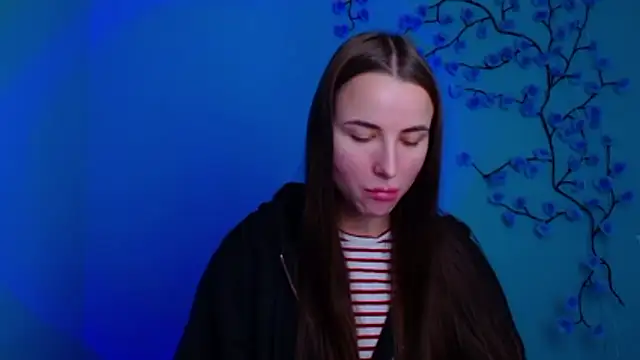 Eva Janee online show from 01.12.26