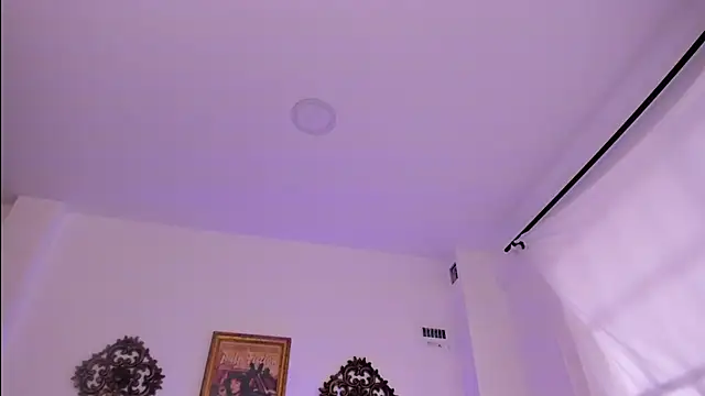 VeronicaGilss online show from 10.08.25