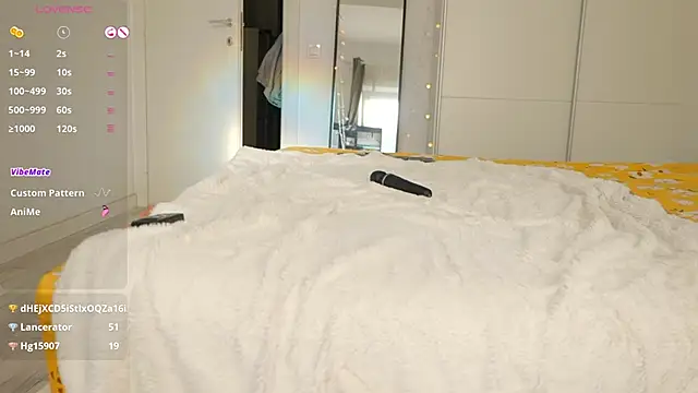 Snapshot of FazeyJ_ chatting on 12.19.24 FazeyJ online show from 12.19.24