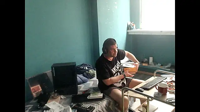 YouWantMe666 online show from 06.18.26