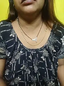 Snapshot of Sexyranibhabhi chatting on 06.08.26 Sexyranibhabhi online show from 06.08.26